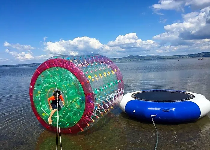 Hotel Waiteti Lakefront