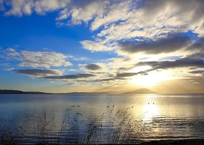 Waiteti Lakefront 4*